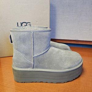 UGG Classic Mini Platform Boot